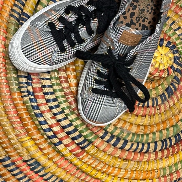 Keds Triple Up Plaid Platform Sneaker - Picture 10 of 10